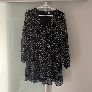 H&M long sleeve floral dress